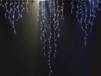 Светодиодная гирлянда Holiday бахрома статичная 2,4*2,2 м