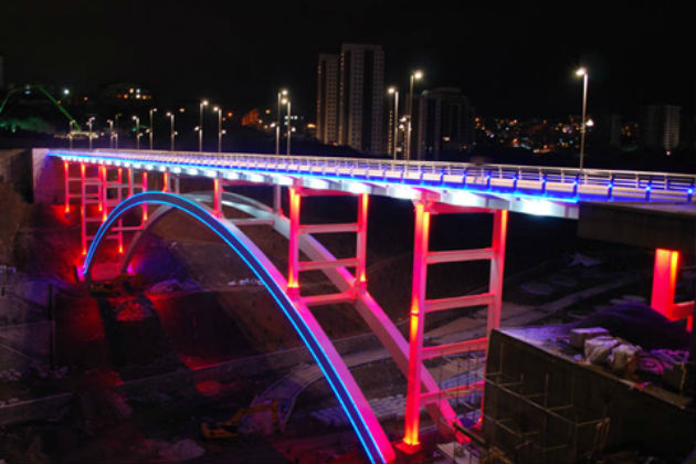 Купить светодиодные светильники для освещение мостов 