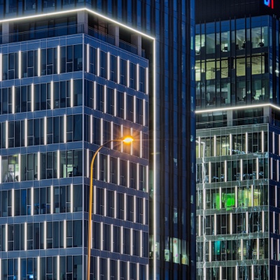 Купить универсальный алюминиевый профиль в Москве